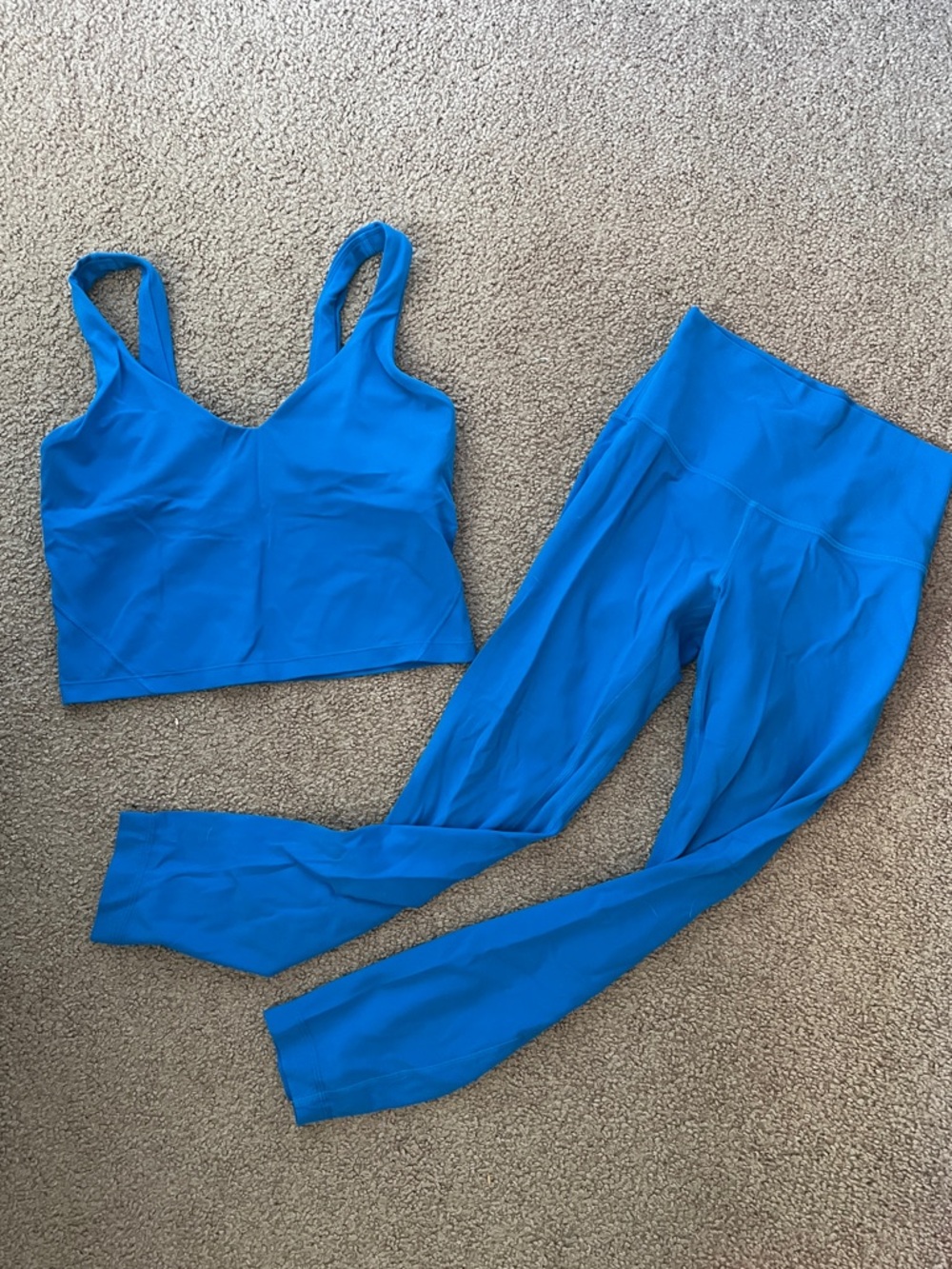 lululemon athletica Bright Blue Seamless Sports Bra and Leggings Set